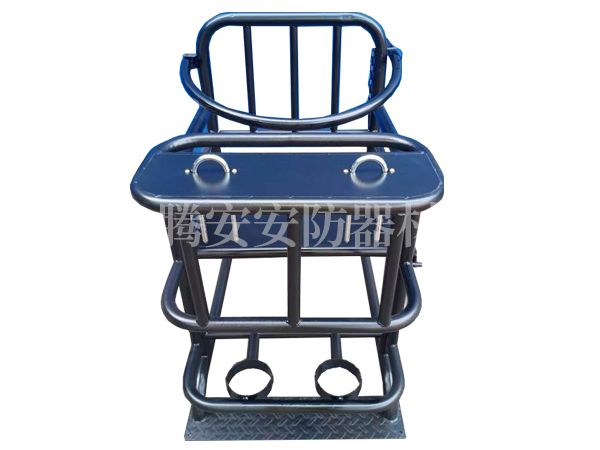 審訊椅的使用結(jié)構與優(yōu)勢方面